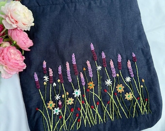ラベンダーガーデン刺繍入りリネントートバッグ、ジッパーとポケット