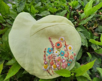 Vintage Hand Embroidered Linen Baby Bonnet With Flowers, Personalized Embroidered Bonnet, Baby Sunbonnet White, Neutral Baby Gift