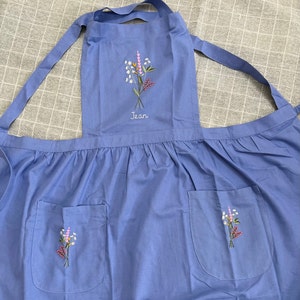 Floral Embroidered Apron For Women, Personalized Hand-Embroidered Apron, Linen Cotton Apron, Flower Embroidery Linen Apron, Custom Apron zdjęcie 1