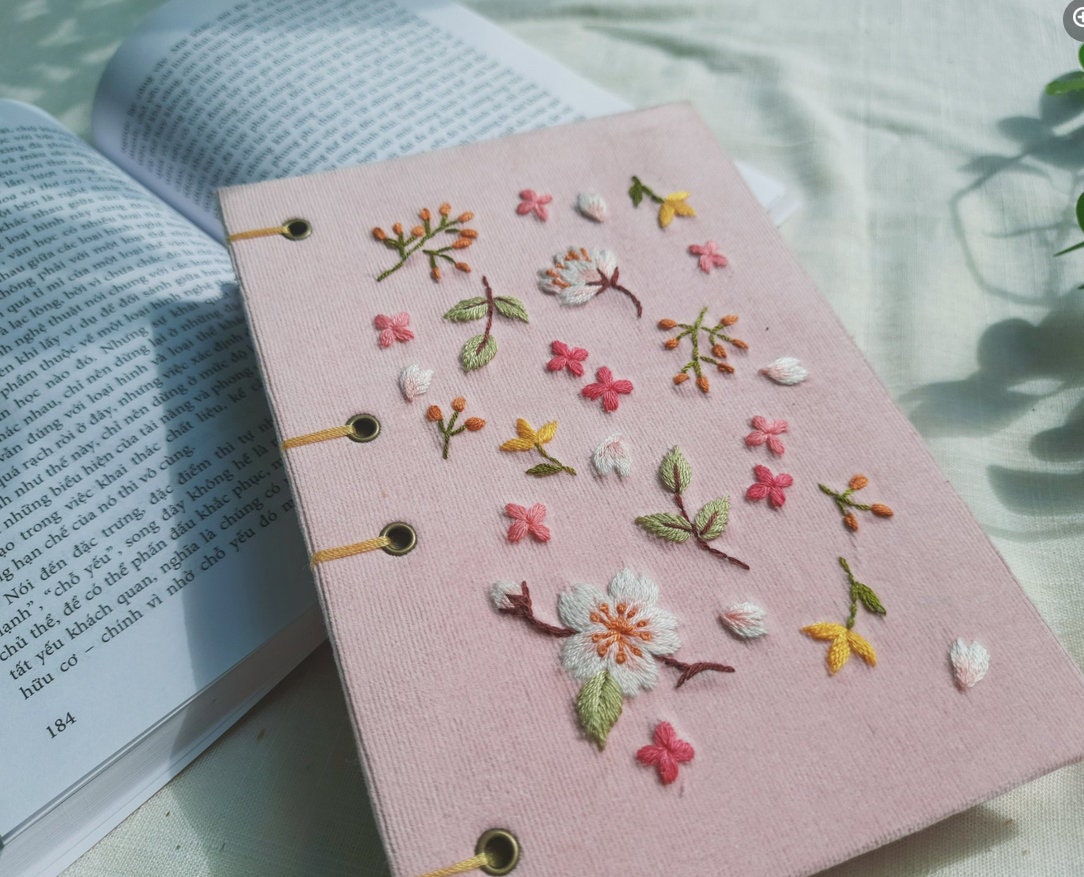 Guests 花柄刺繍ノート A5サイズ マティスフラワー・刺繍ノートブック - Home-Loving デザイン