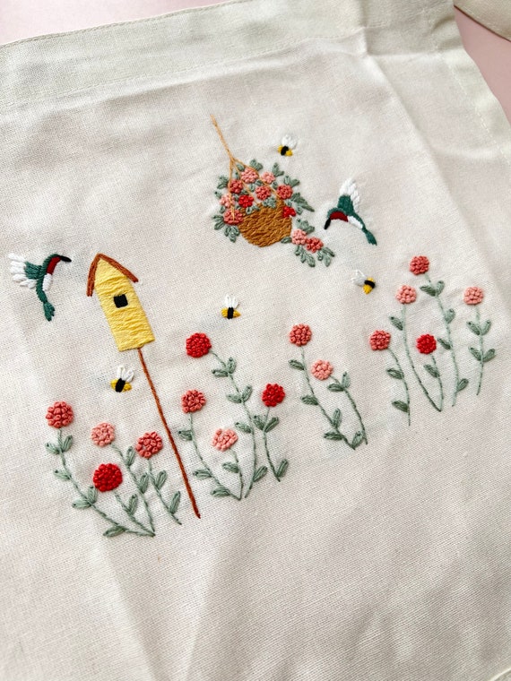 花と鳥の巣の手刺繍エプロン女性用、花刺繍エプロン、リネンエプロン