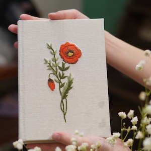 Geborduurd notitieboek geboortemaand bloem A5 A6, gepersonaliseerd handgeborduurd notitieboek met bloemen, Daisy Journal, stoffen bekleding, gepersonaliseerd cadeau