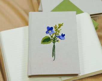 誕生月の花刺繍ノート A5 A6、パーソナライズされた手刺繍の花柄ノート