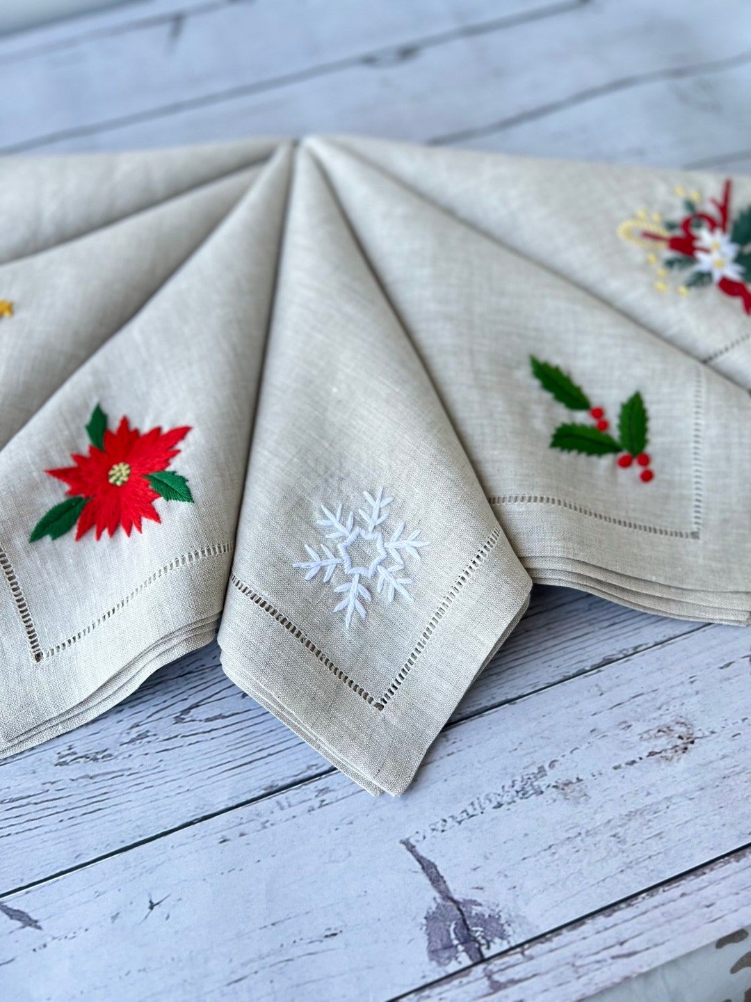 Christmas Hand Embroidered Linen Napkins Set Linen Dinner Etsy