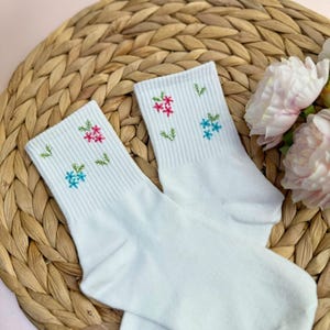 Custom Hand Embroidered Cotton Socks, One Pair Of Socks, Flower And Name Embroidery Socks,Personalized Socks,Mushroom Sock,Women Cute Socks