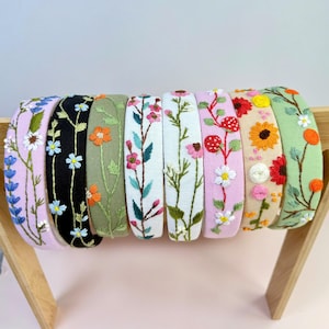 Hand besticktes Stirnband, Blumenstickerei Turban, Leinen Haarband, Leinen Haarschmuck, bestickter Haarreif, besticktes Frauen Stirnband