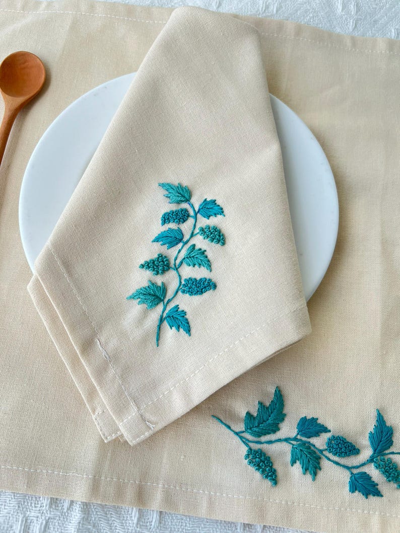 LanahomeCraft Linen Placemat and Napkin - Thumbnail 3