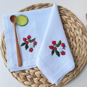 Strawberry Hand Embroidered Linen Napkins, Linen Dinner Napkins, Table Decor,  Reusable napkin, Custom Napkins
