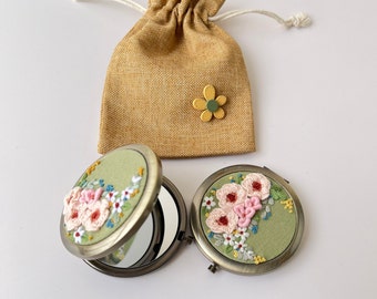 Rose Embroidered Compact Mirror  Comes With a Drawstring Bag, Flower Pocket Mirror, Daisy Mirror, Rose Makeup Mirror, Vintage Compact Mirror