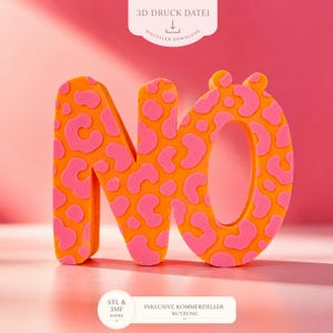 Könnte beinhalten: Eine leuchtend orangefarbene "NO"-Skulptur mit rosa Leopardenmuster. Die Buchstaben heben sich von einem rosa Hintergrund ab. Das Bild enthält den Text "3D DRUCK DATEI" und "DIGITALER DOWNLOAD".
