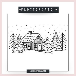 Può includere: Illustrazione in bianco e nero di una scena invernale con una casa, alberi di pino e neve che cade. Il testo "PLOTTERDATEI" è in alto e "Lovely.kreativwerk" in basso.