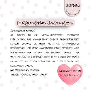 Op de afbeelding: Een digitale downloadafbeelding met Duitse tekst, waaronder "Laserdatei" en "Nutzungsbedingungen". Het ontwerp toont een roze hart met de tekst "Handgemalte Dateien F&uuml;r Dich von Herzen". De achtergrond heeft een patroon van kleine roze stippen.