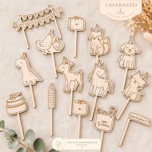Puede incluir: Colección de adornos para tartas de madera clara. Los diseños incluyen animales como un zorro, un perro y un gato, así como elementos de cumpleaños. Perfecto para añadir un toque festivo a cualquier celebración.
