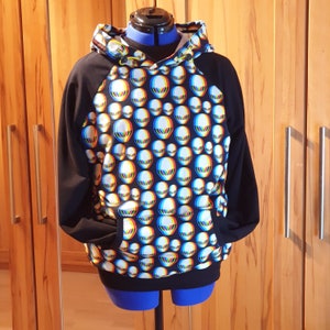 Alien print hoodie Etsy