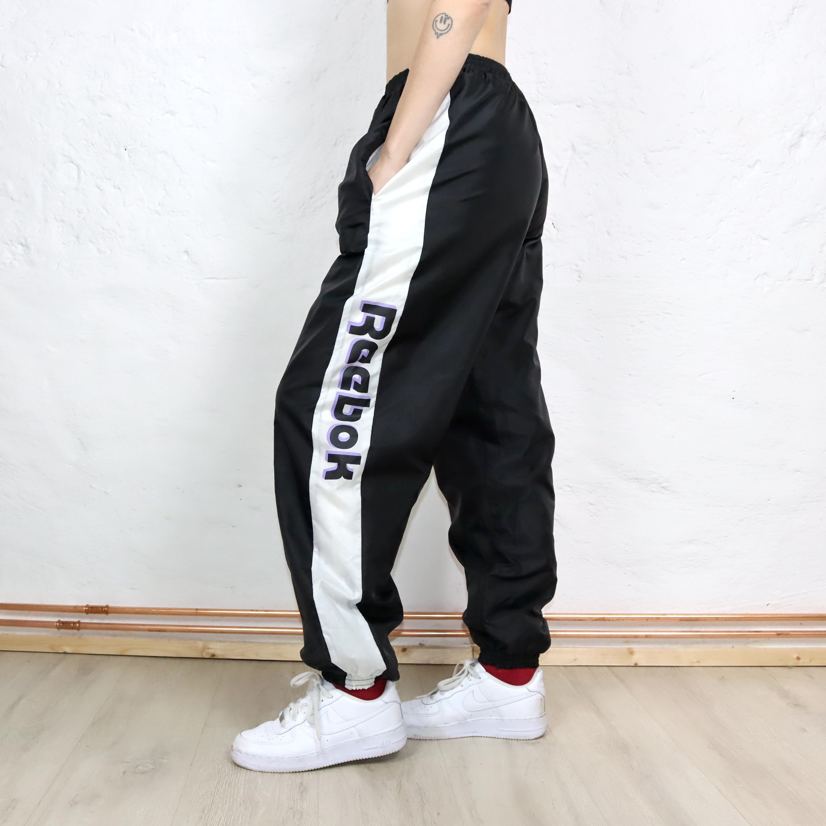Vintage 80er 90er REEBOK Trainingshose Jogginghose Schwarz Weiß M - Etsy Vintage 80er 90er REEBOK Trainingshose Jogginghose Schwarz Weiß M - Etsy