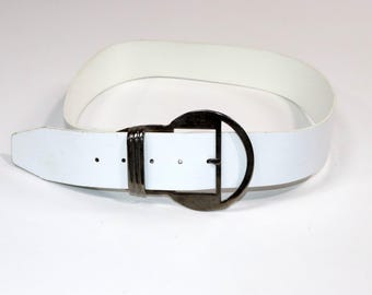 Vintage 80s/90s white belt with large silver buckle, made in Italy, 85 cm