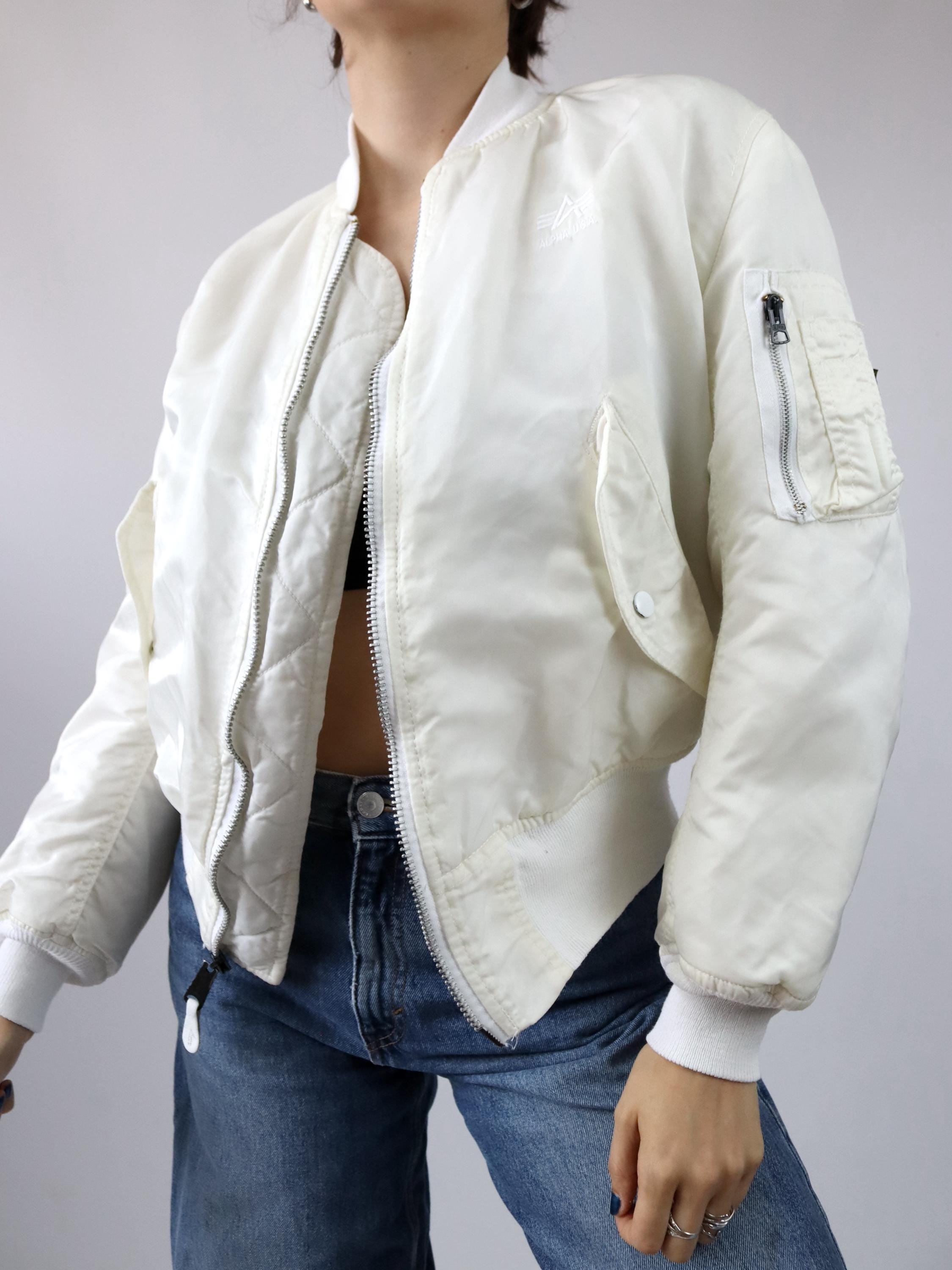 90's ALPHA MA-1 ホワイト made in U.S.A Vintage 80s 90s ALPHA INDUSTRIES Bomber Jacket, Lightly Lined