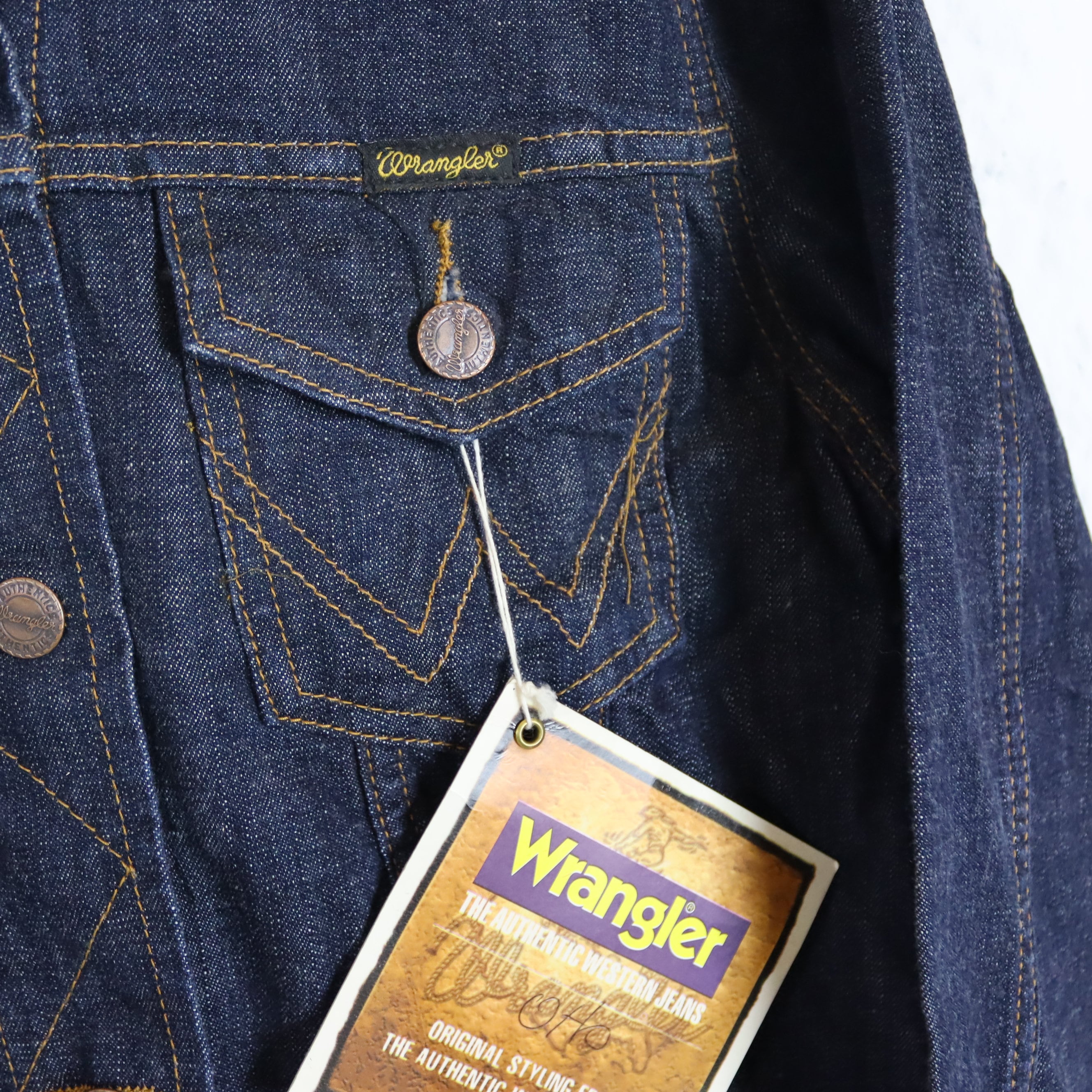 Vintage 90s 00s Y2K WRANGLER Denim Jacket Thin Short Tight Dark 