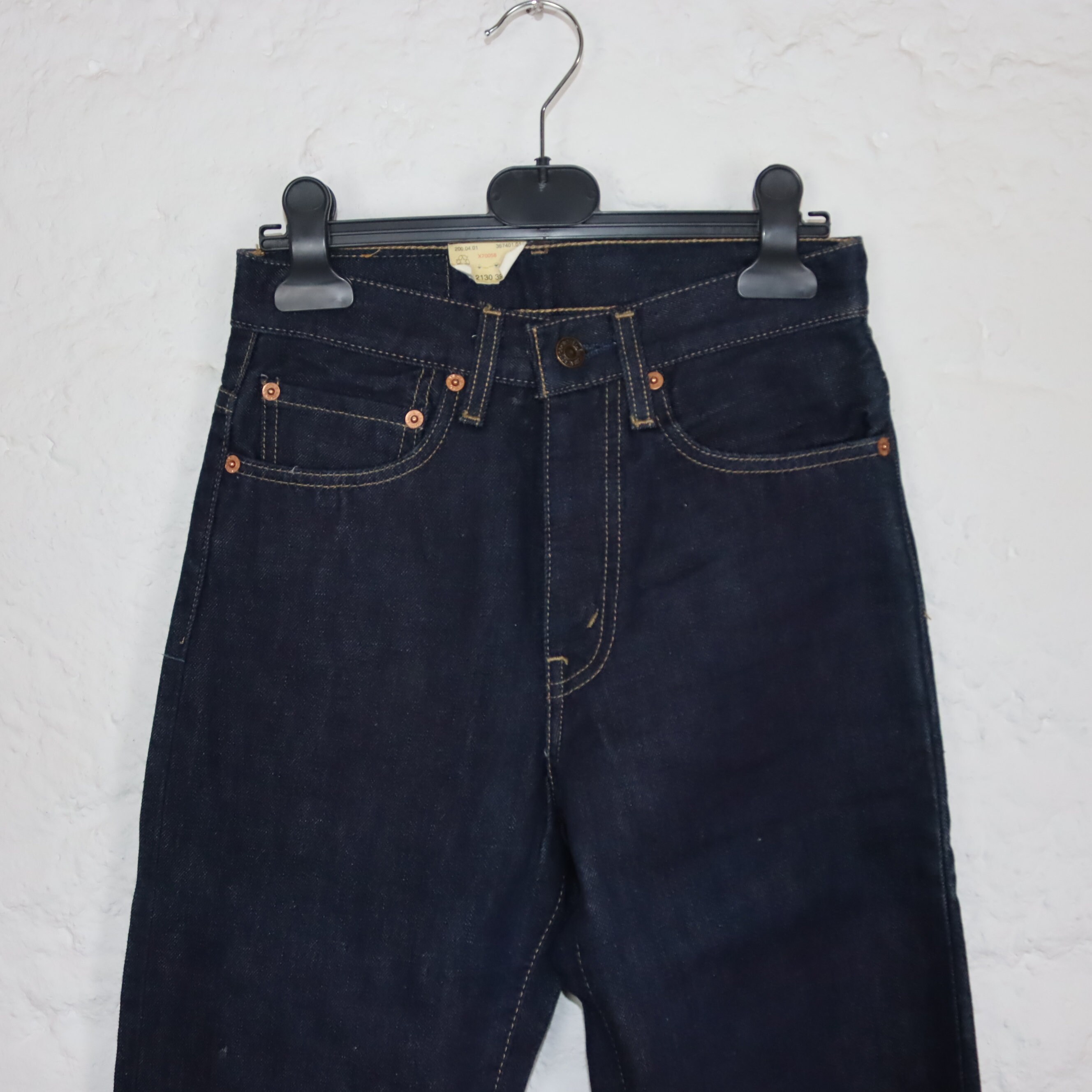 Vintage 90s 00s LEVIS 501 Dark Blue Jeans Straight Leg Deadstock