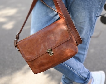 Leather handbag | Hand-stitched shoulder bag "Kali" | Brown leather handbag | Vintage shoulder bag | Large leather clutch