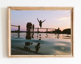 Menschen Sprung ins Meer-Schwimmen im Meer-Springen Ins Wasser Drucken Schwimmen Foto Druck-Menschen und Meerlandschaft Druck-Strandlandschaft