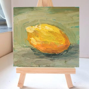 Pintura de limón 3,5 "-4" Pintura al óleo original con trípode de madera Arte de naturaleza muerta de frutas Pintura al óleo de empasto de frutas Arte en miniatura de frutas cítricas