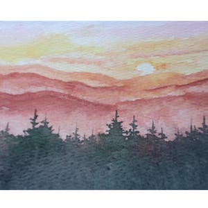 Tramonto in montagna, dipinto di foresta di pini nebbiosa, acquerello originale, paesaggio panoramico di montagne e foreste sempreverdi del Pacifico nord-occidentale