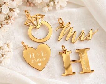 Personalised Bridal Charm, Acrylic Wedding Keepsake Charm, Bride Gift Box Charm, Hanger or Bouquet Charm