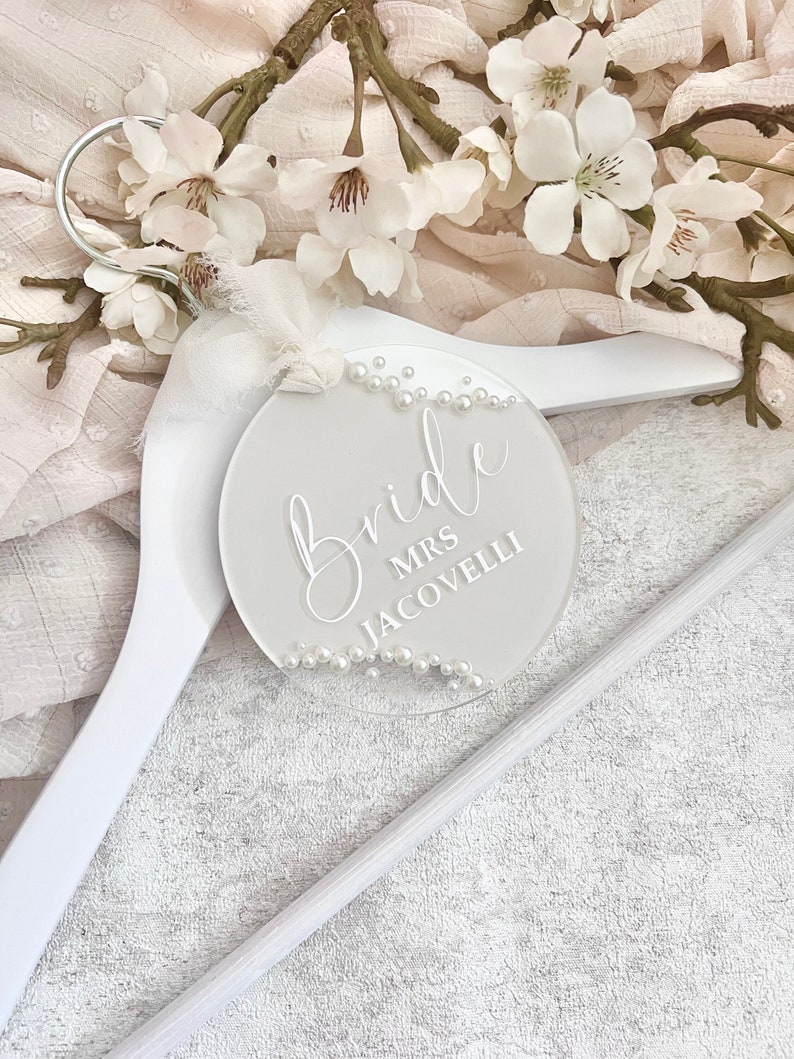 Personalised Wedding Hanger, Hanger Tag, Pearl Wedding Accessories, Acrylic Hanger Tag, Bridesmaid, Maid of Honour, Gift for Bride image 4