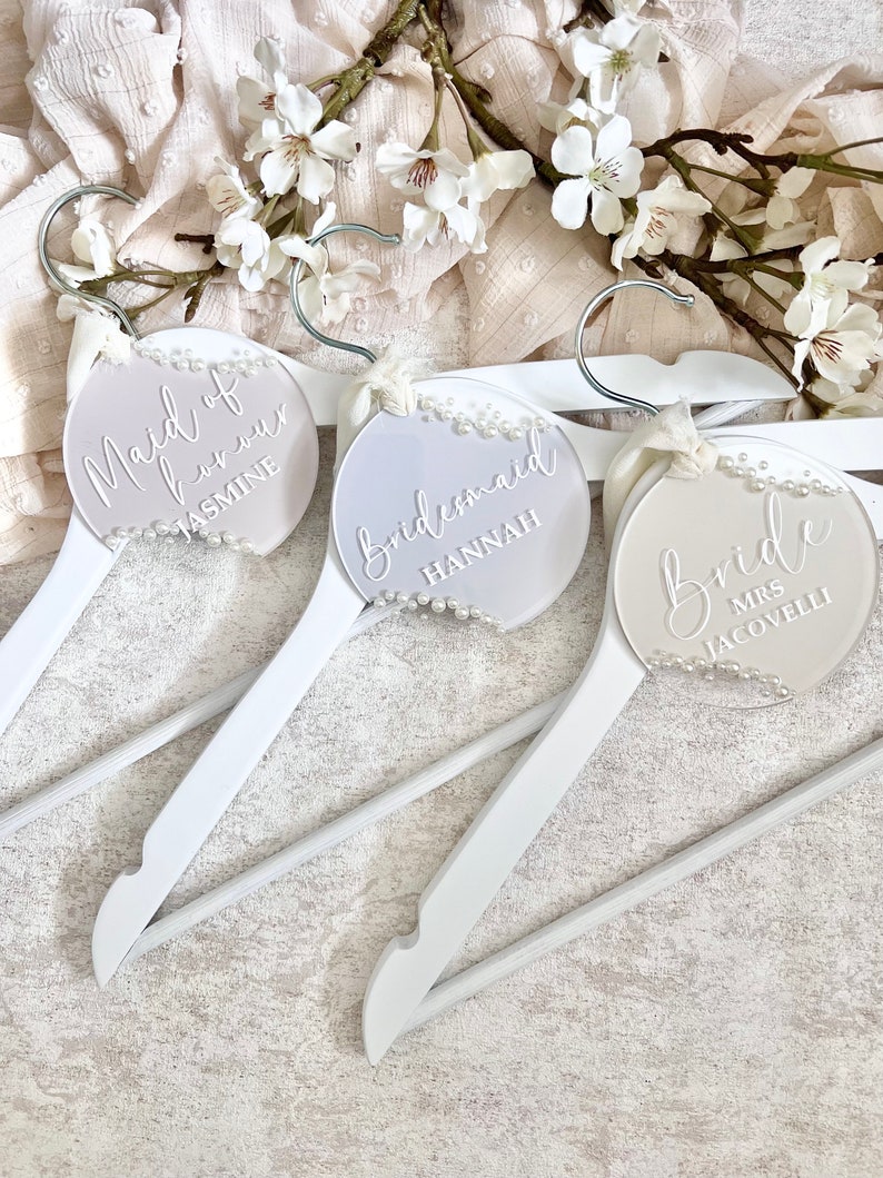 Personalised Wedding Hanger, Hanger Tag, Pearl Wedding Accessories, Acrylic Hanger Tag, Bridesmaid, Maid of Honour, Gift for Bride image 2