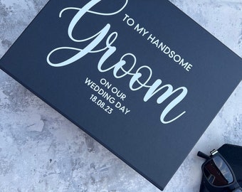 Personalisierte Hochzeit Datum Bräutigam Geschenkbox, schwarz oder weiß