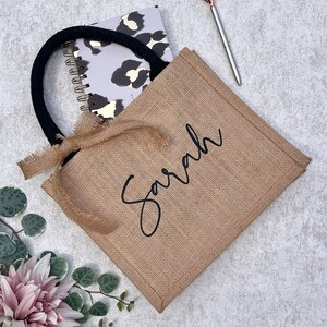 Xiuyours Personalized Initial Tote Bag - Custom Floral Bag With Name For Women, Bridesmaid Gift, Reusable Shopping Bag