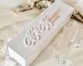 Personalised Champagne Box, Wedding Gift for Couple, Mr & Mrs Personalised Champagne Box, Engagement Gift