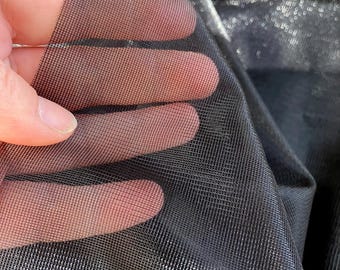 Noir, blanc, beige - Doublure transparente des bonnets - Tissu stabilisateur de soutien-gorge. Tricot de nylon rigide. Marquisette.
