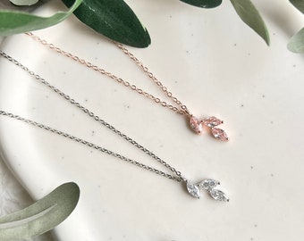 Bridal necklace, cubic zirconia pendant, bridal jewelry, rose gold or silver, elegant wedding jewelry, delicate sparkling chain