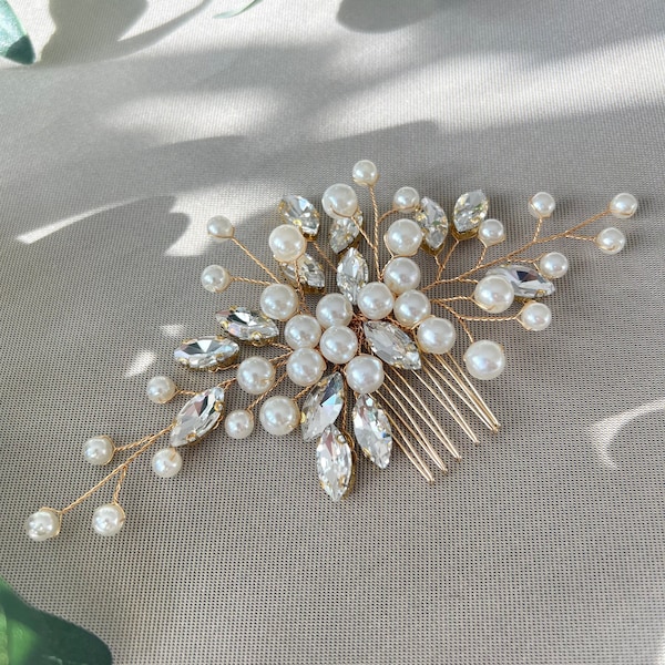 Bridal hair accessories, hair comb, pearls and rhinestones, gold, white, wedding, high-quality bridal hair accessories, bridesmaid jewelry, maid of honor