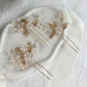Bridal hair accessories, set of 3, hair clips, gold and white, pearls, leaves, high quality bridal hair jewelry, jewelry hairpins, bridesmaid image 7