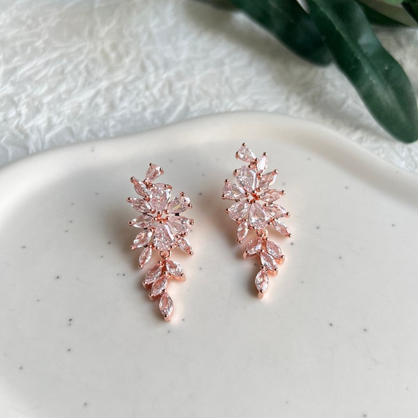 Bridal earrings, rose gold, elegant sparkling earrings, bridal jewelry, bridal stud earrings, hanging earrings, cubic zirconia, wedding jewelry women