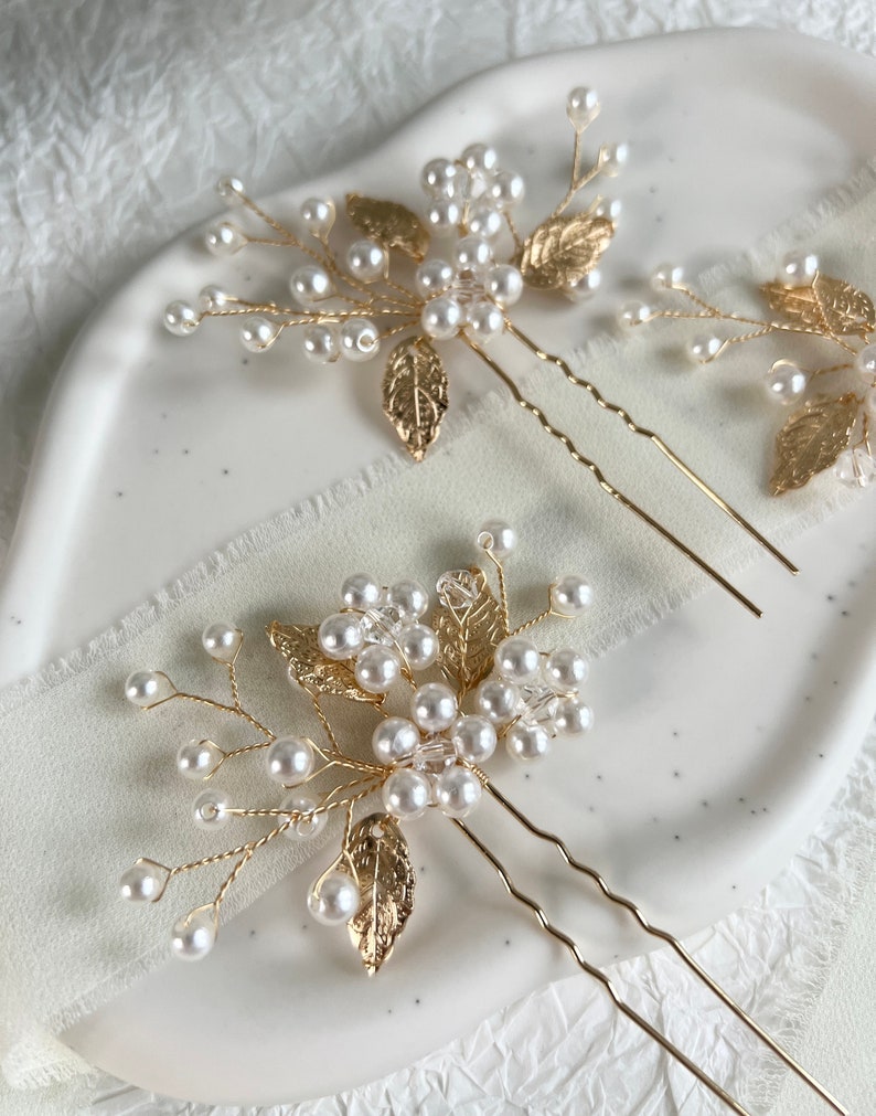 Bridal hair accessories, set of 3, hair clips, gold and white, pearls, leaves, high quality bridal hair jewelry, jewelry hairpins, bridesmaid image 3
