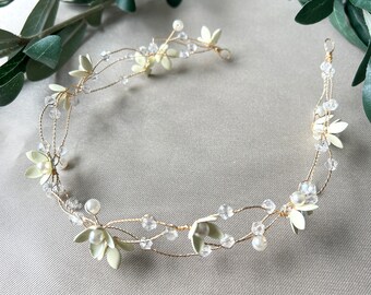 Bridal hair accessories, gold with pearls and flowers in ivory, wedding, bridal jewelry, wedding hair band, hair wreath, hair vine, hair vine