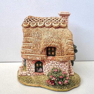 Lilliput Lane Button Down Cottage English Collection Handmade England 1995