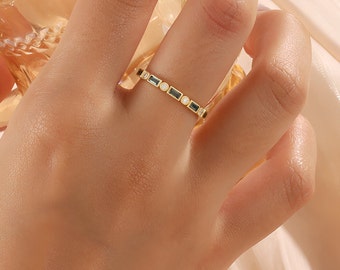 Anillo de compromiso Moissanite verde, anillo de hilo, anillo de boda, anillo de pila, banda de promesa, anillo de oro de 18k, regalo de cumpleaños para ella, anillos para ella