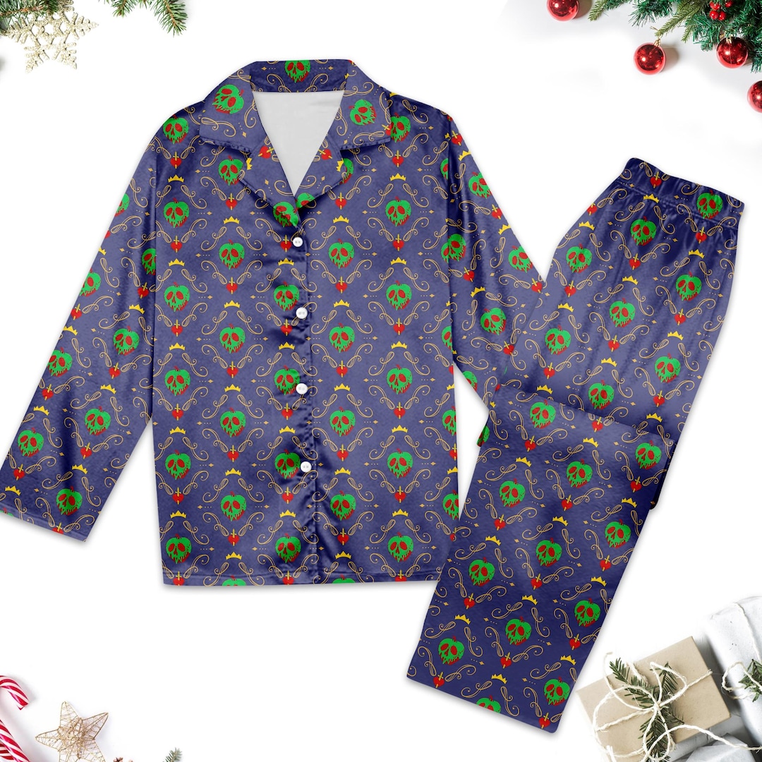 evil-queen-pajamas-snow-white-and-the-seven-dwarfs-pajamas-set