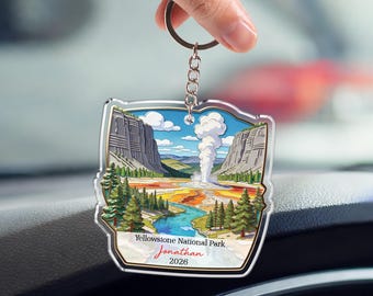Personalized Yellowstone Keychain, Custom Old Faithful Keepsake, National Park Gift, Adventure Backpack Charm 2026