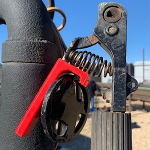 V Stinger Handle Guard