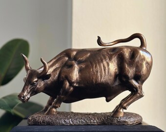 Charging Bull Sculpture: Bronze Finish, Stock Market Decor