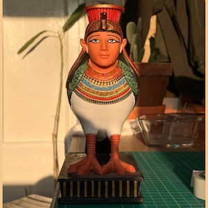 Nefertiti Candle Holder: Hand-Painted Egyptian Decor