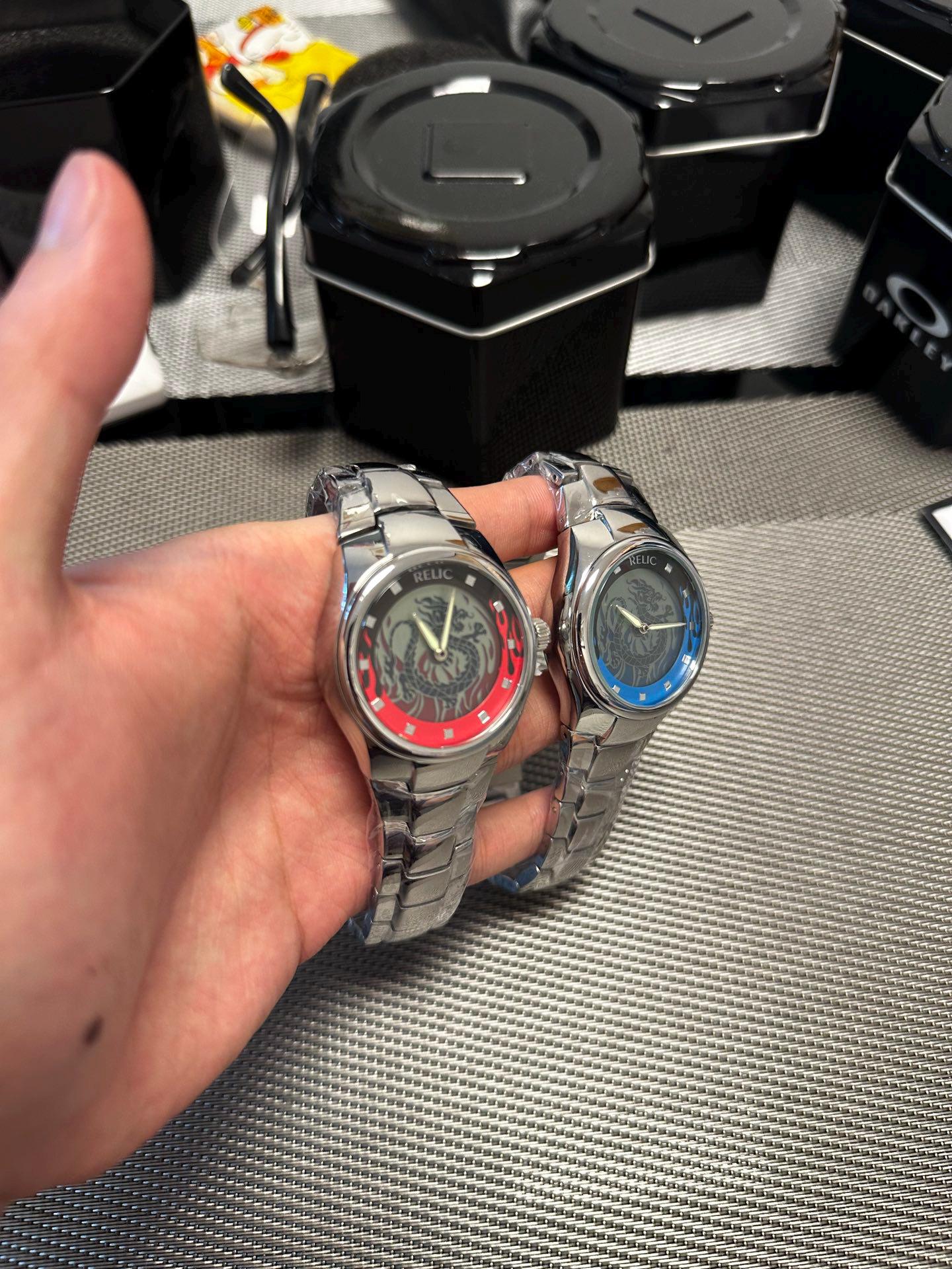 Fossil Relic Big-tic ZR88034 Gents Dragon Animated Dial S/S Fossil Relic Big-tic ZR88034 Gents Dragon Animated Dial S/S