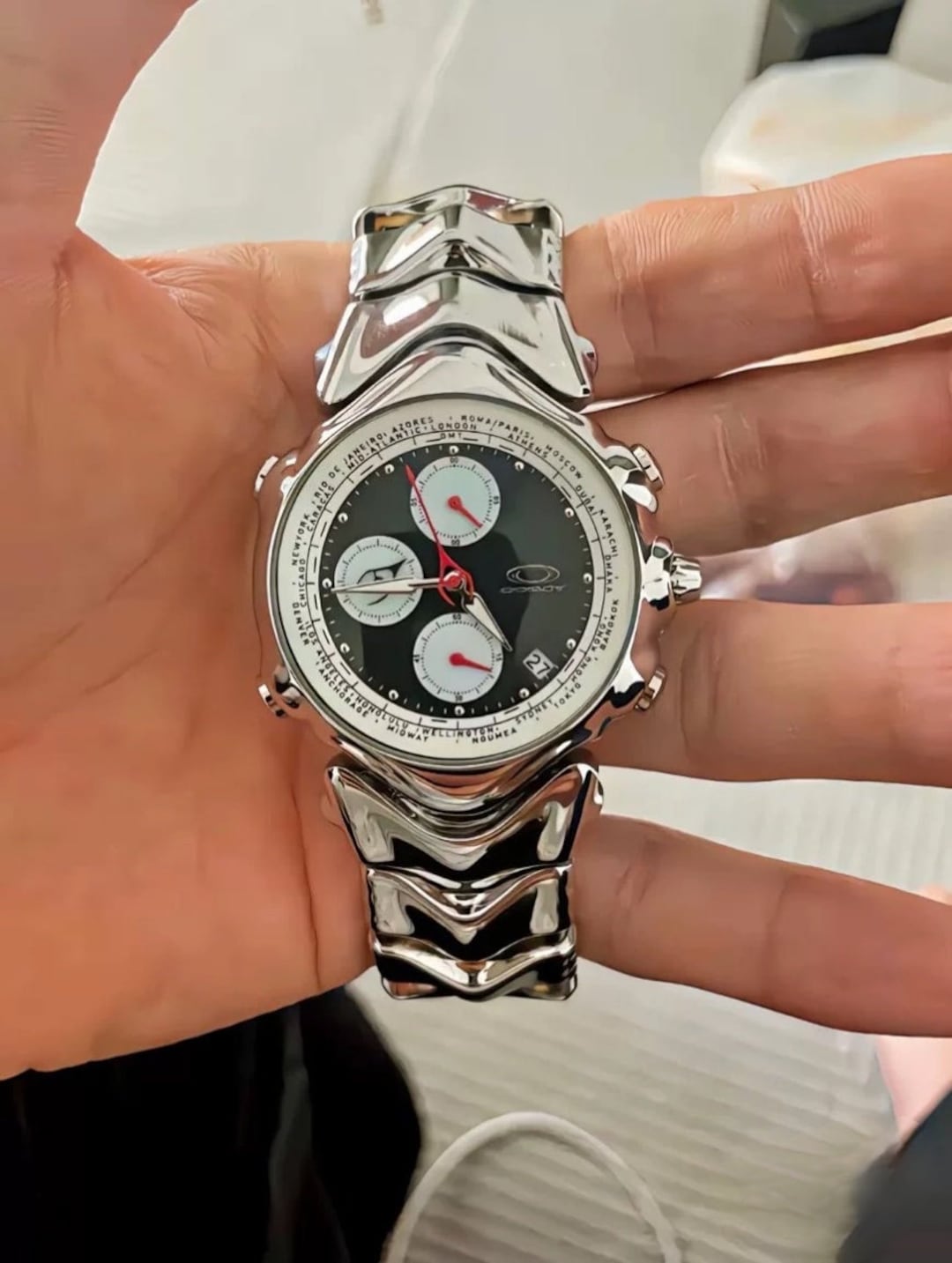 Oakley GMT Chrome Metal, Bracelt World Time Alarm Vintage Oakley GMT Chrome Metal, Bracelt World Time Alarm Vintage