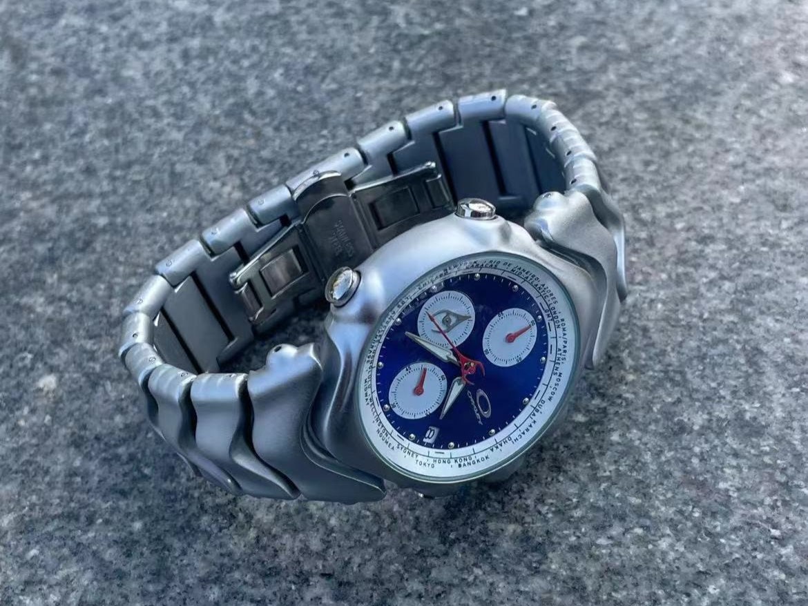 Oakley GMT クロームメタル、ブレスレット ワールドタイム Oakley GMT クロームメタル、ブレスレット ワールドタイム
